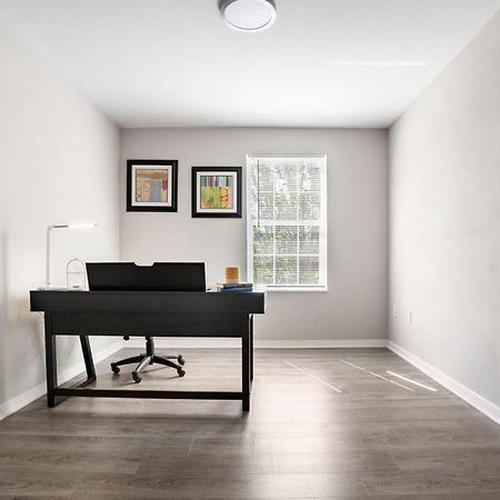 One Bedroom Apartment Near Downtown ราลลี ภายนอก รูปภาพ